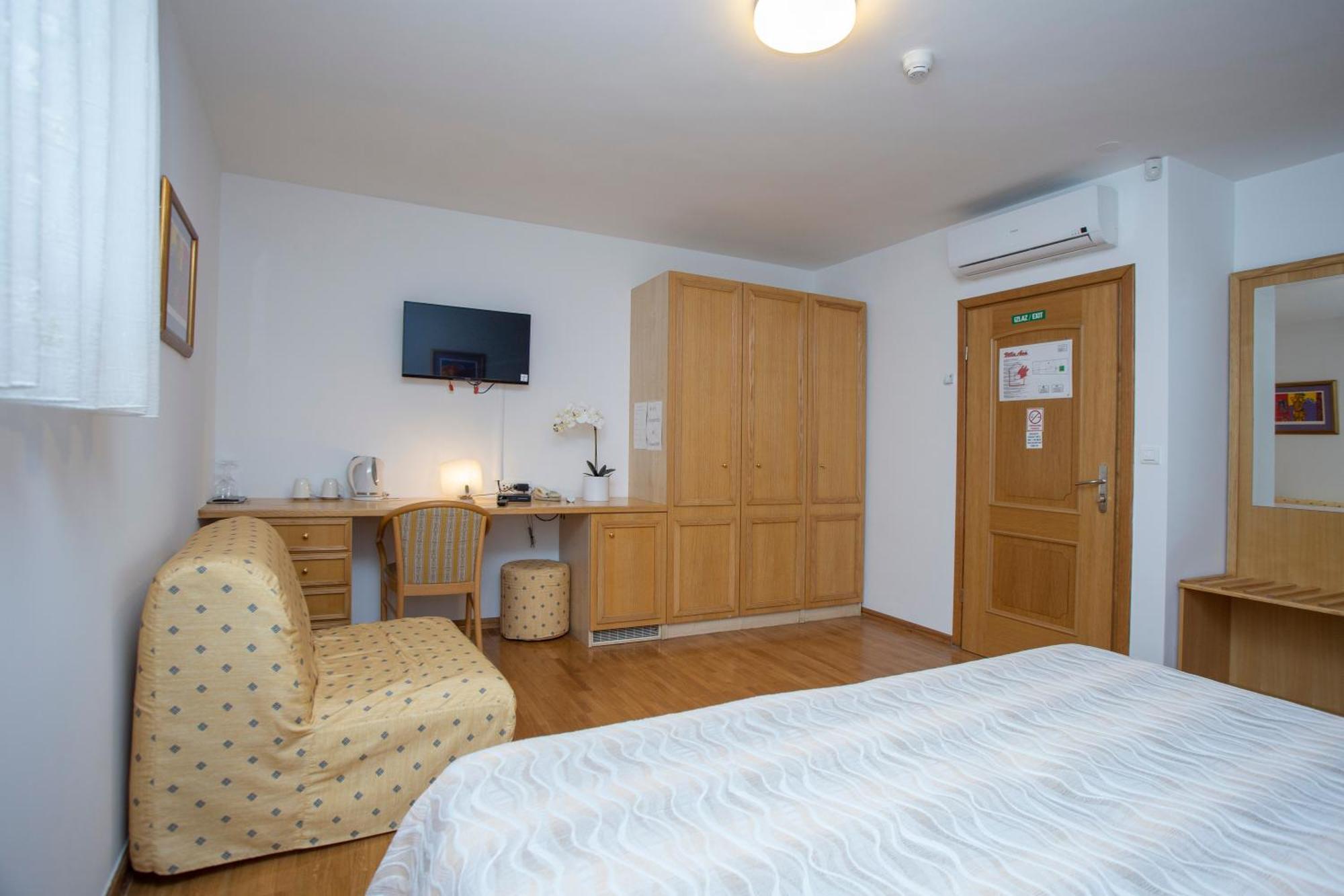 Bed and breakfast Ana 3*
