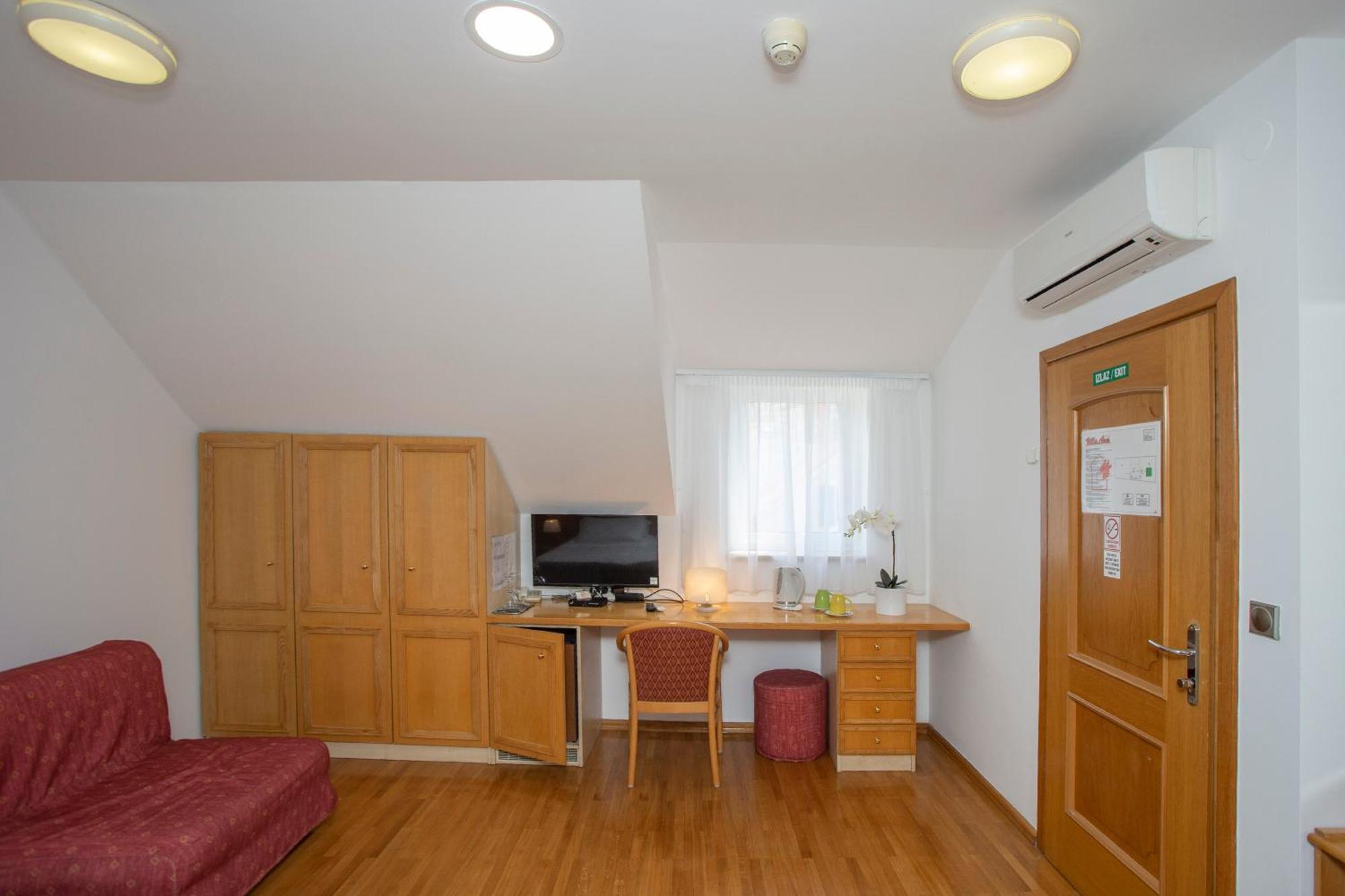 Ana Bed and breakfast 3*